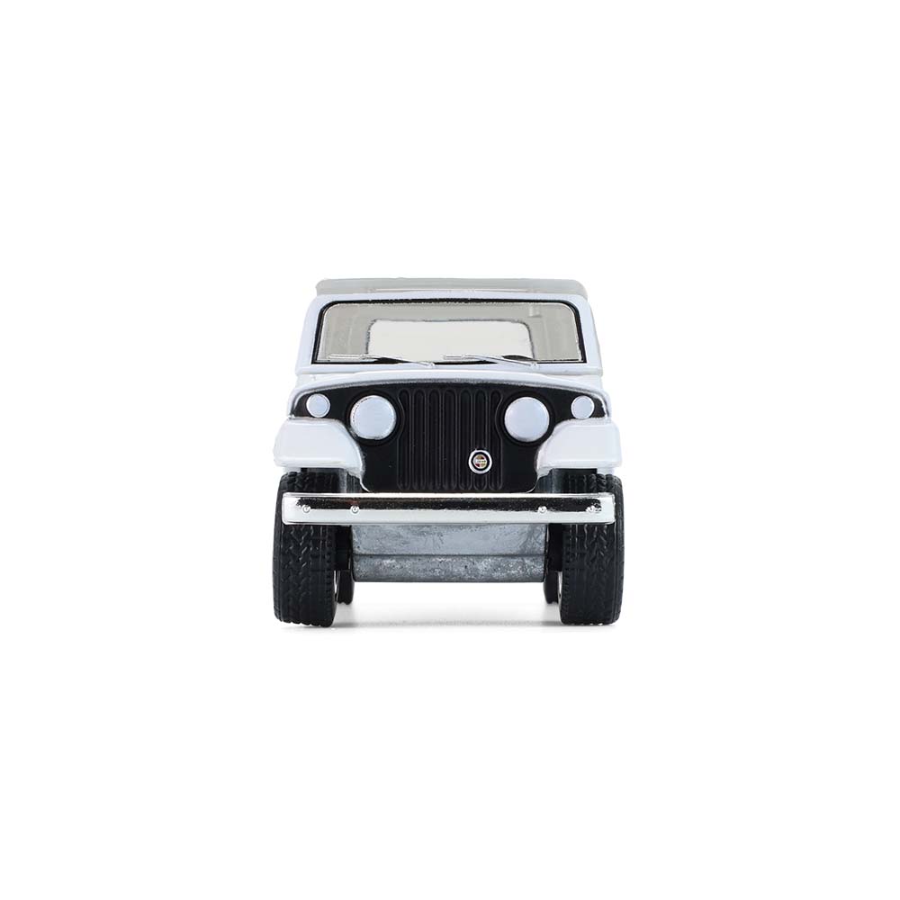 Jeepster Commando - 纯白