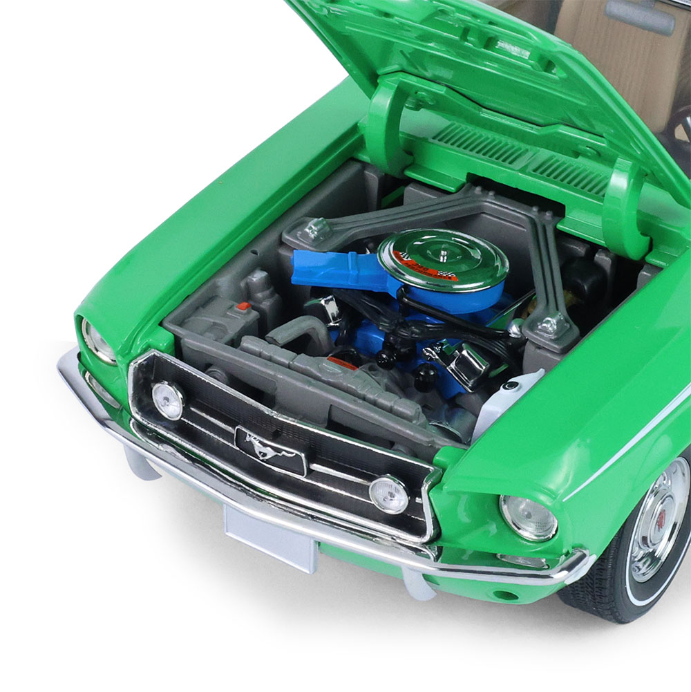 野马快背轿跑车 - 福特