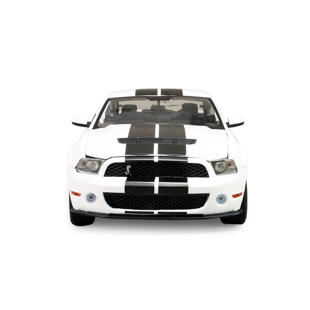 Shelby GT500 - 性能白配黑色条纹