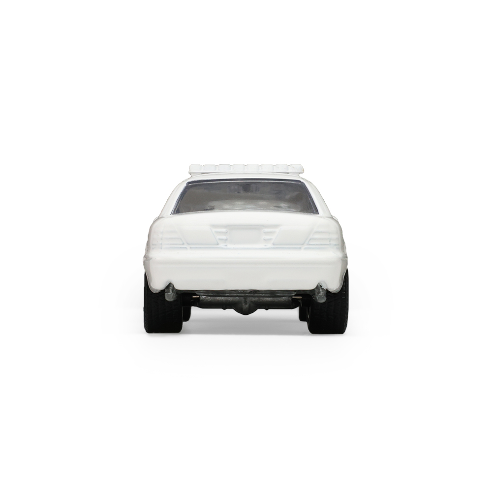 维多利亚皇冠警用拦截者 - 白色