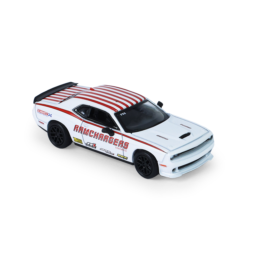 Durango配2016款道奇Challenger SRT Hellcat高性能跑车（含平板运输拖车）