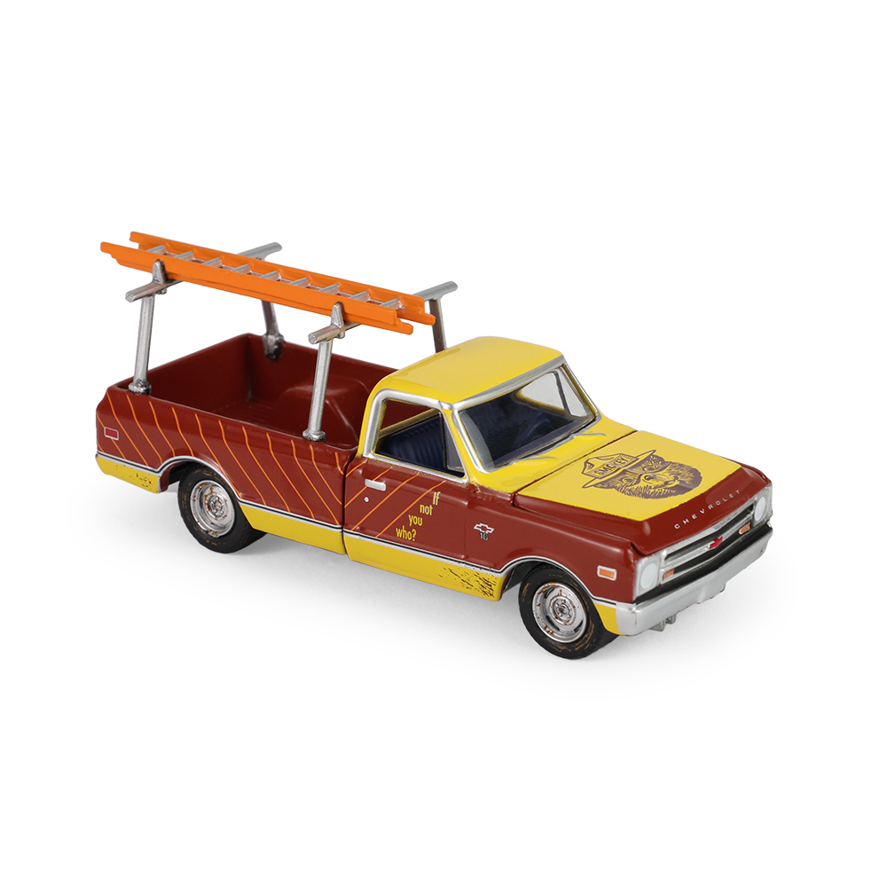 C-10皮卡带梯架 - "焦木难为栋梁"警示版