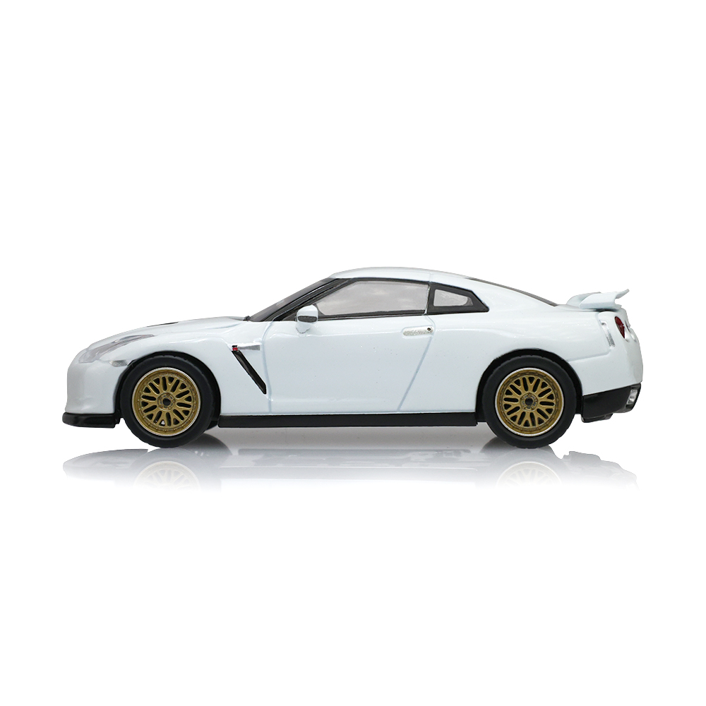GT-R 配定制轮毂 - 珍珠白 (全新模具）
