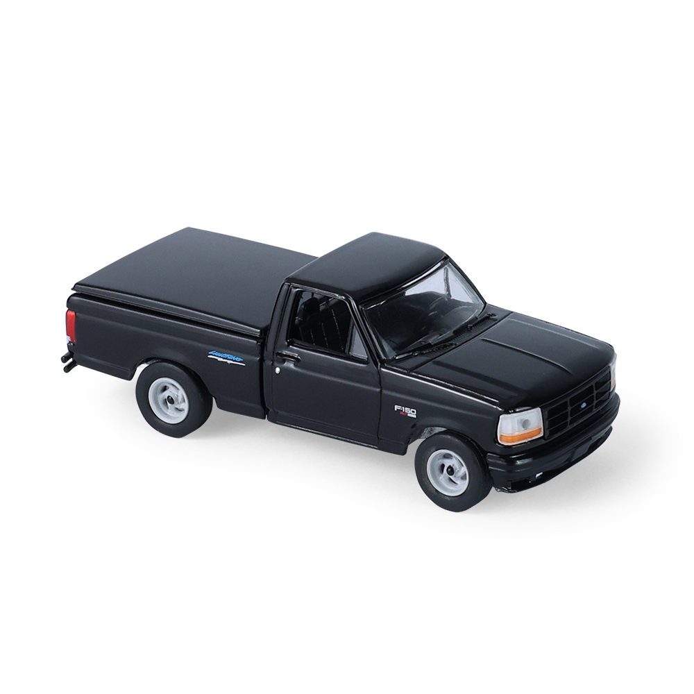F-150 SVT Lightning性能皮卡 (带货箱盖) - 黑色