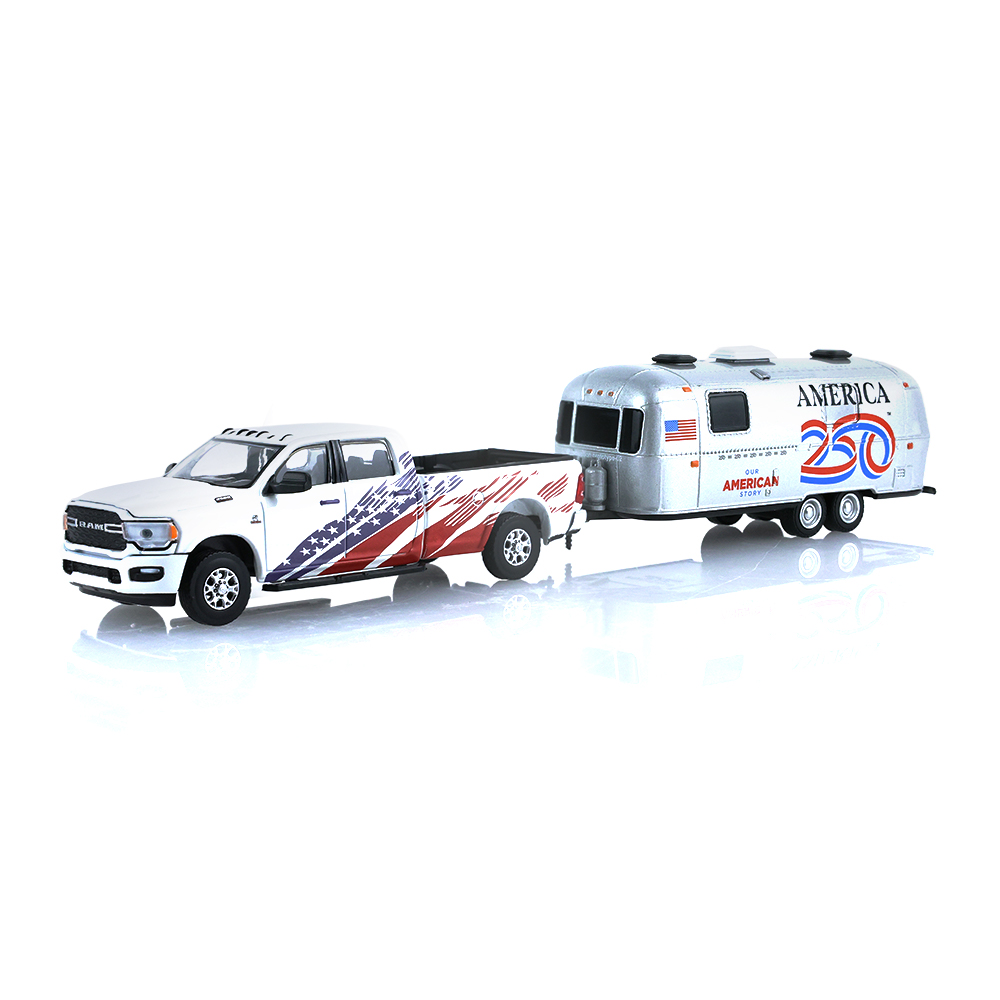 2024款Ram 2500 Laramie搭配2026款Airstream America 250 Edition
