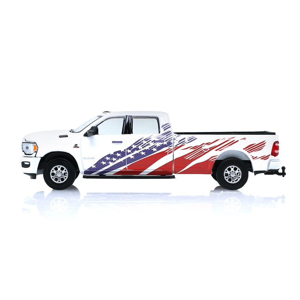 2024款Ram 2500 Laramie搭配2026款Airstream America 250 Edition