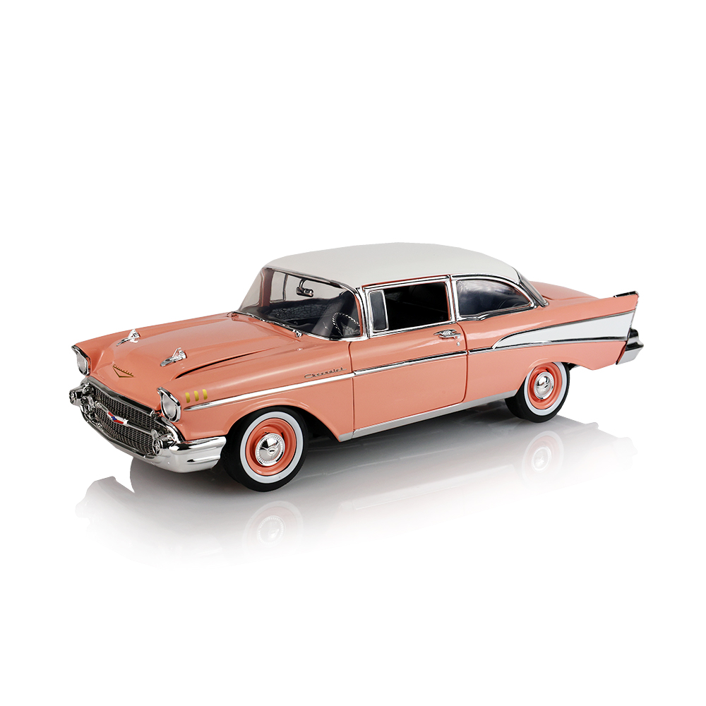 1957款雪佛兰150轿车 – 峡谷珊瑚红 / 土坯米色
