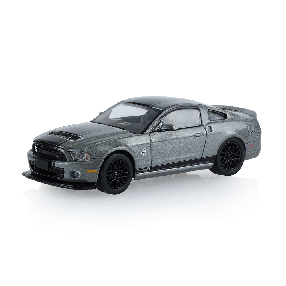 2013年福特野马GT-500，配备540R轮圈 - 斯特林灰色金屬漆